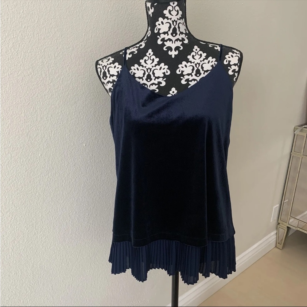 Rose + Olive Womens Tank Velvet  Navy Blue Overlay Pleated Lining Size M